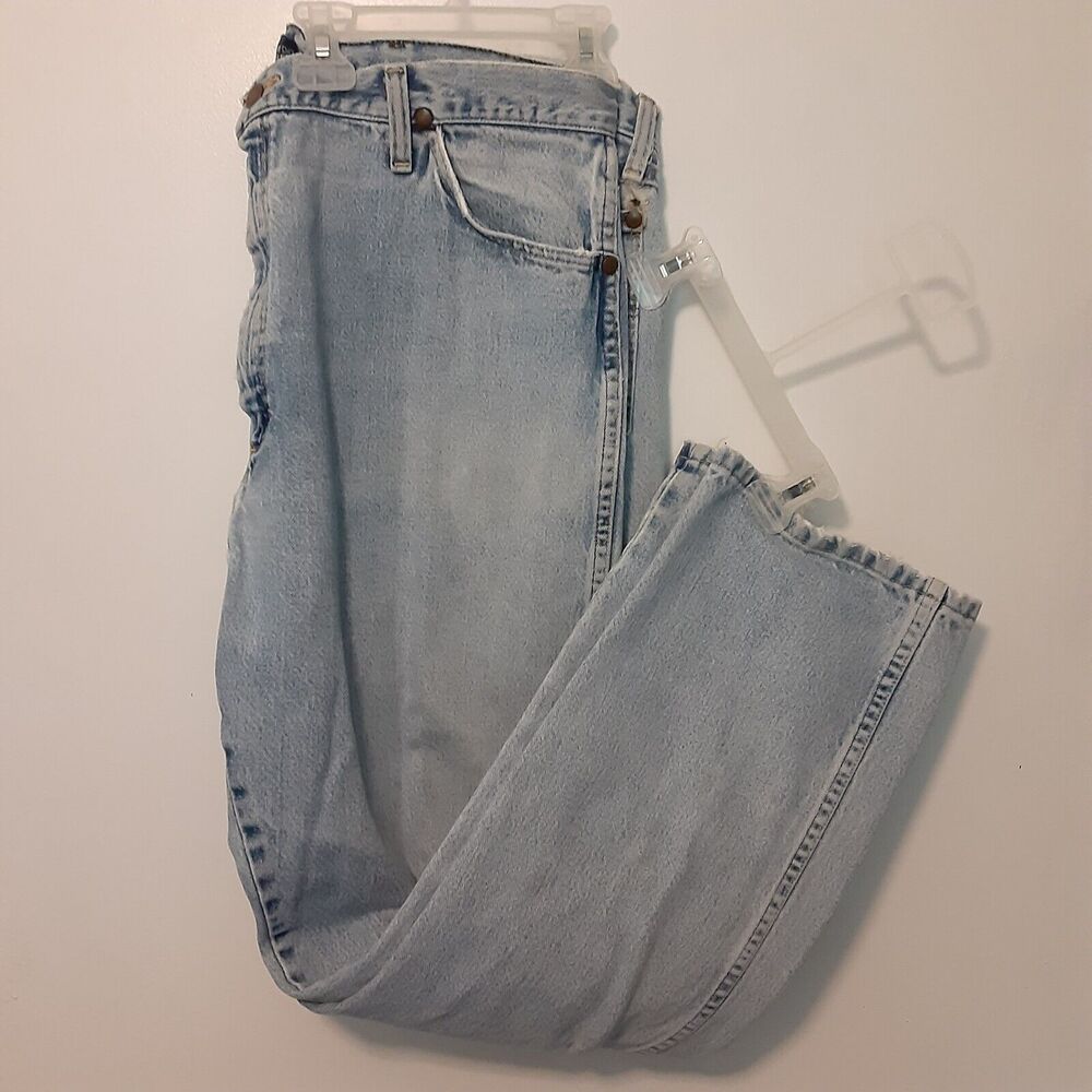 Wrangler George Strait Cowboy Cut Blue Jeans 13MGSHD Mens 40x32 Distressed